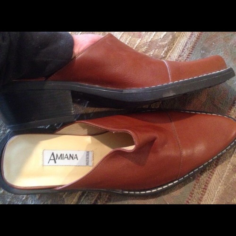 Amiana Brown Mules Size 7M - Picture 2 of 3